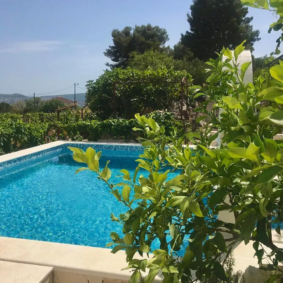 Apartman Ivan Τρογκίρ 0*,  Κροατία