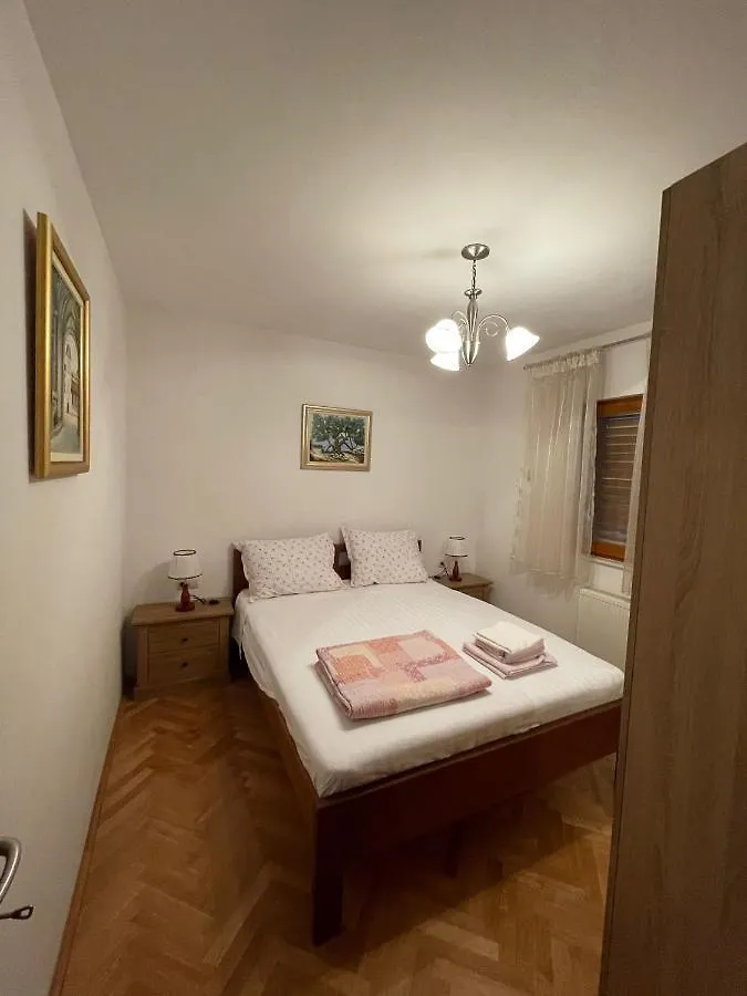 Apartman Ivan Τρογκίρ Διαμέρισμα