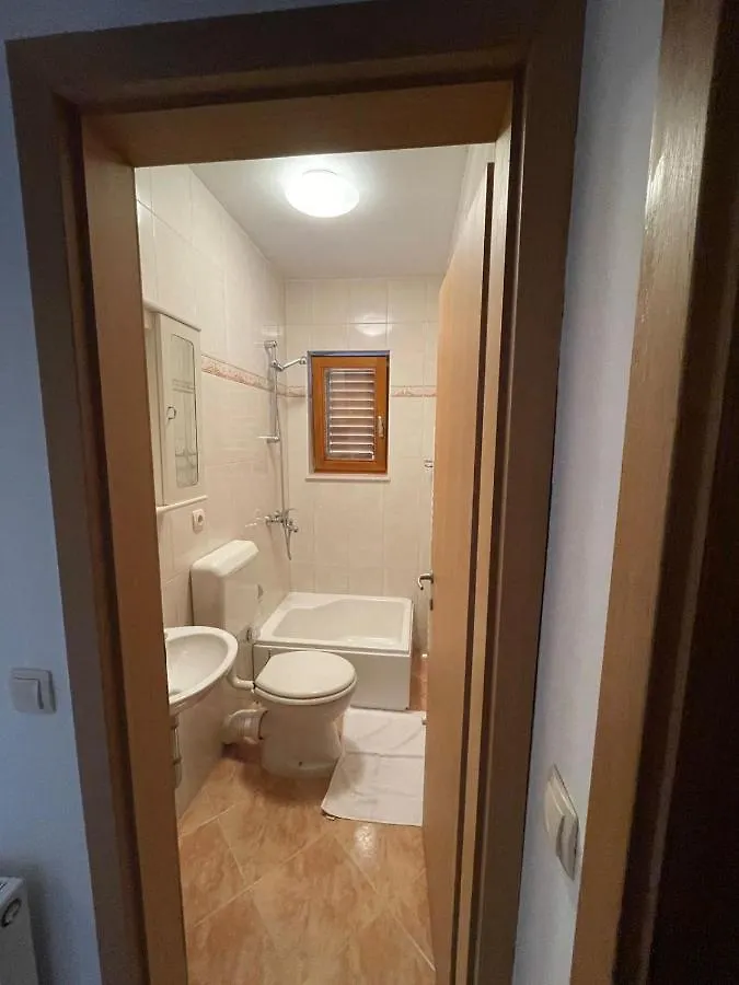 Διαμέρισμα Apartman Ivan Τρογκίρ